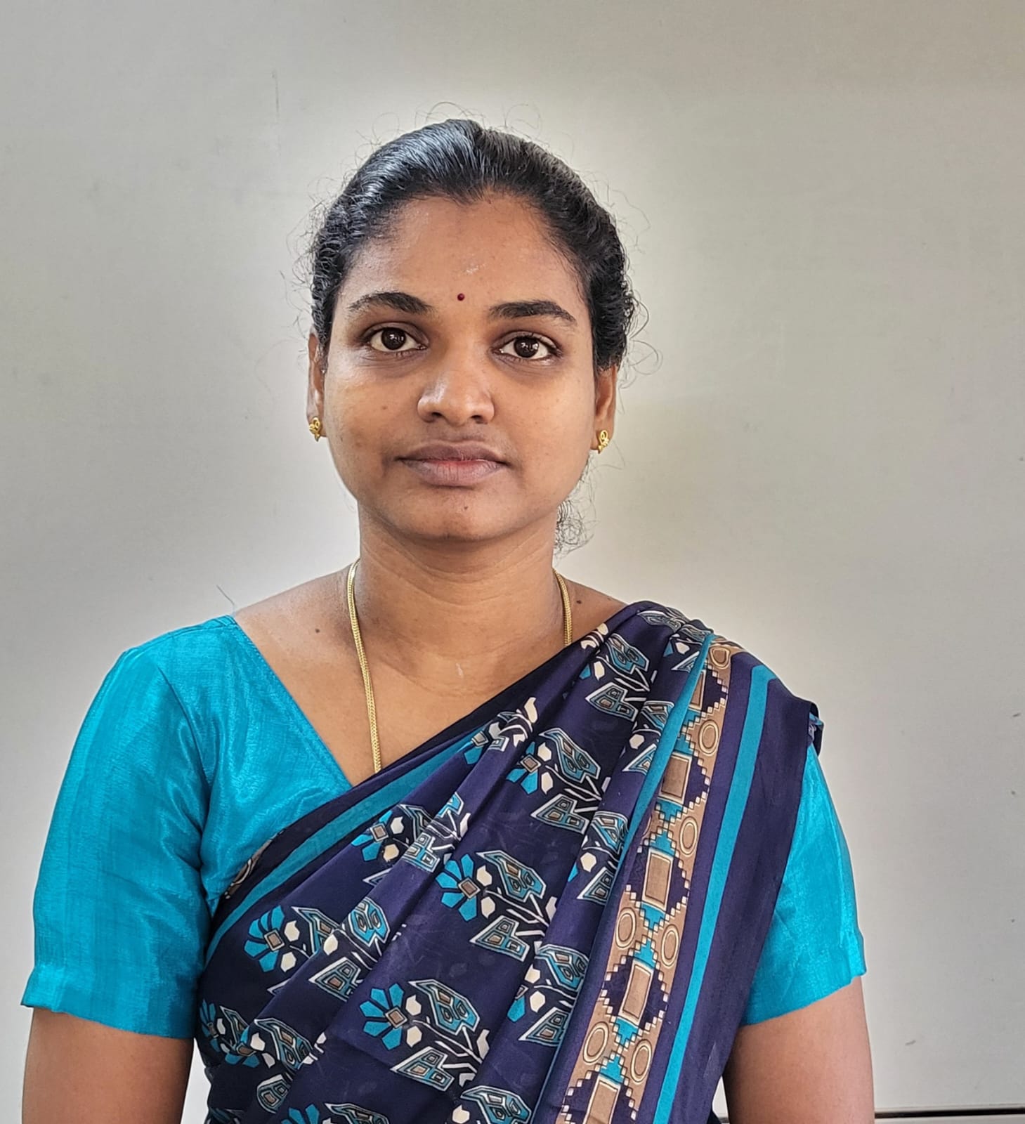 Nathiya R